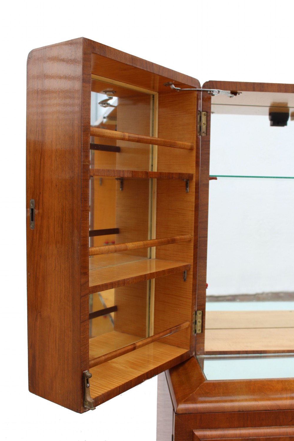 Art Deco 1930's Walnut Fronted Cocktail Drinks Cabinet View XI