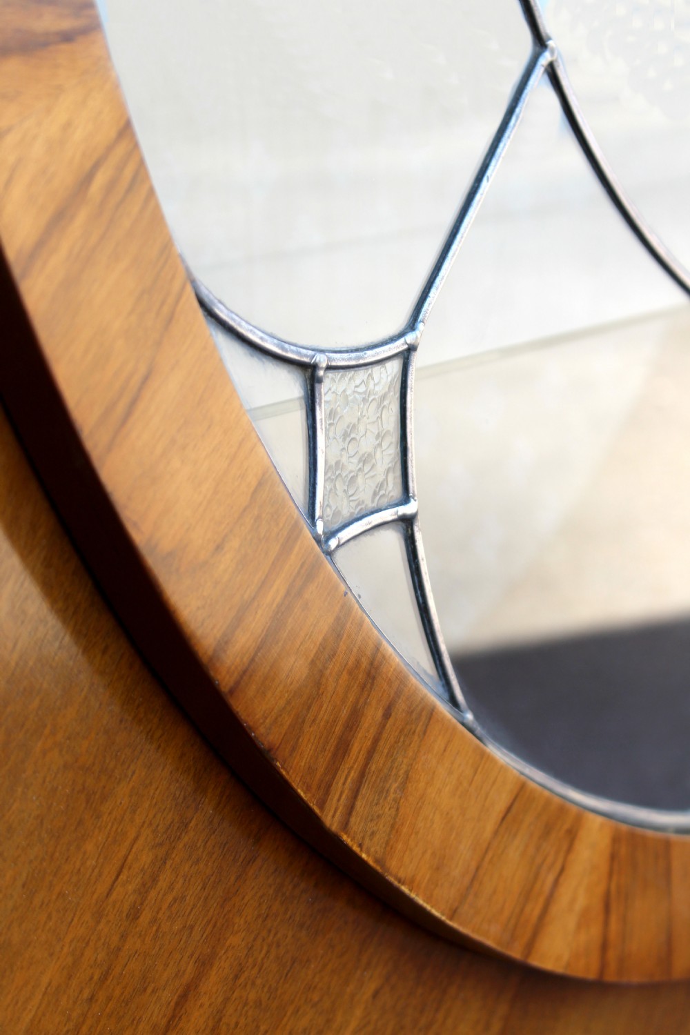 Art Deco Circular Display Cabinet in Walnut, c1930 View IX