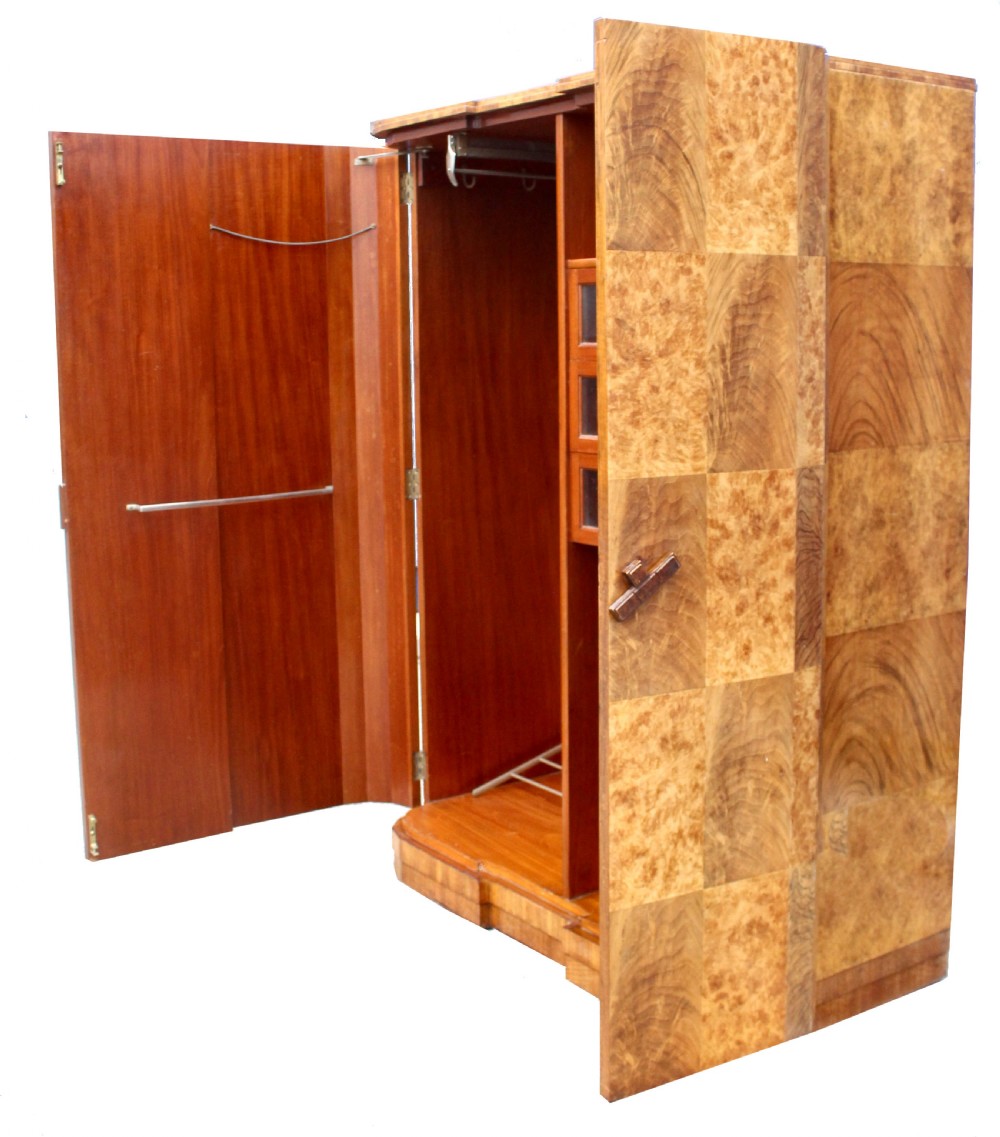 Art Deco High Quality Walnut Double Wardrobe, c1930 View XVII
