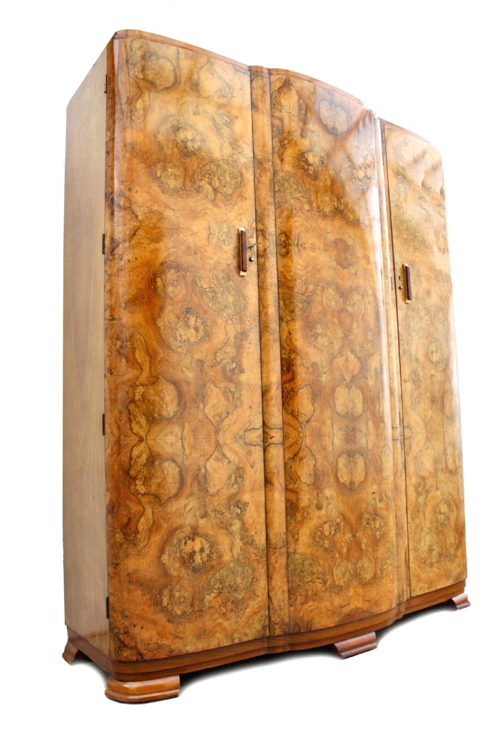 Art Deco Triple Walnut Three Door Wardrobe, c1930 View VI