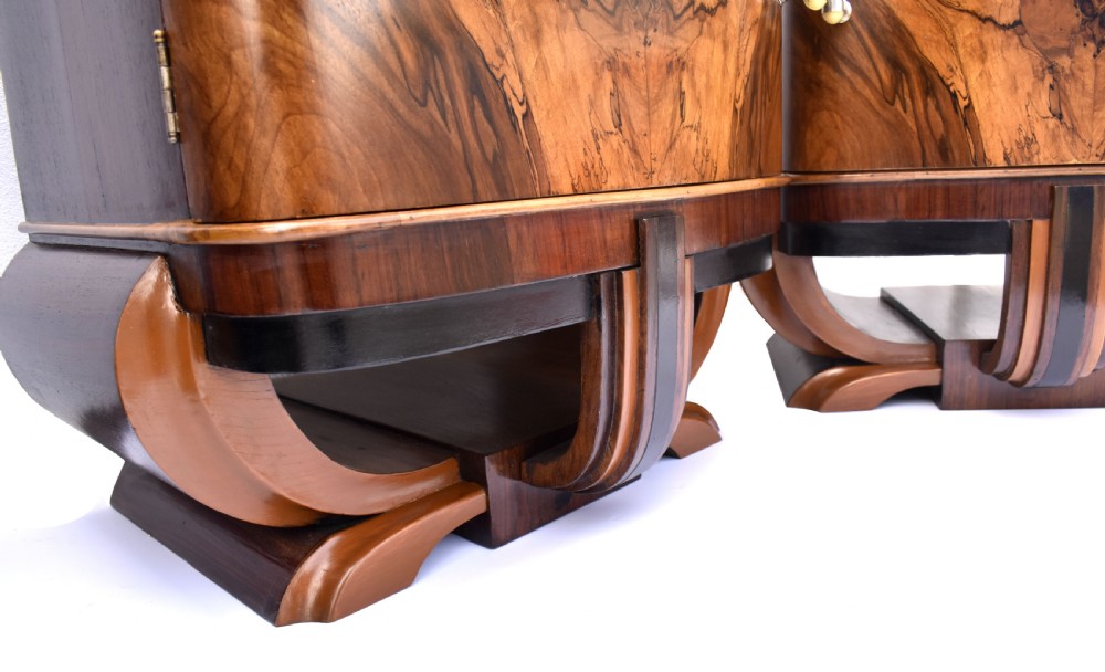 Art Deco Italian Pair of Matching Bedside Table Cabinets , c1930 View III