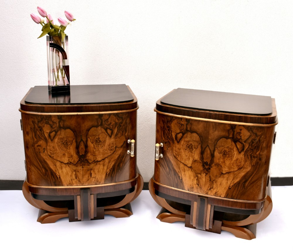 Art Deco Italian Pair of Matching Bedside Table Cabinets , c1930 View VII