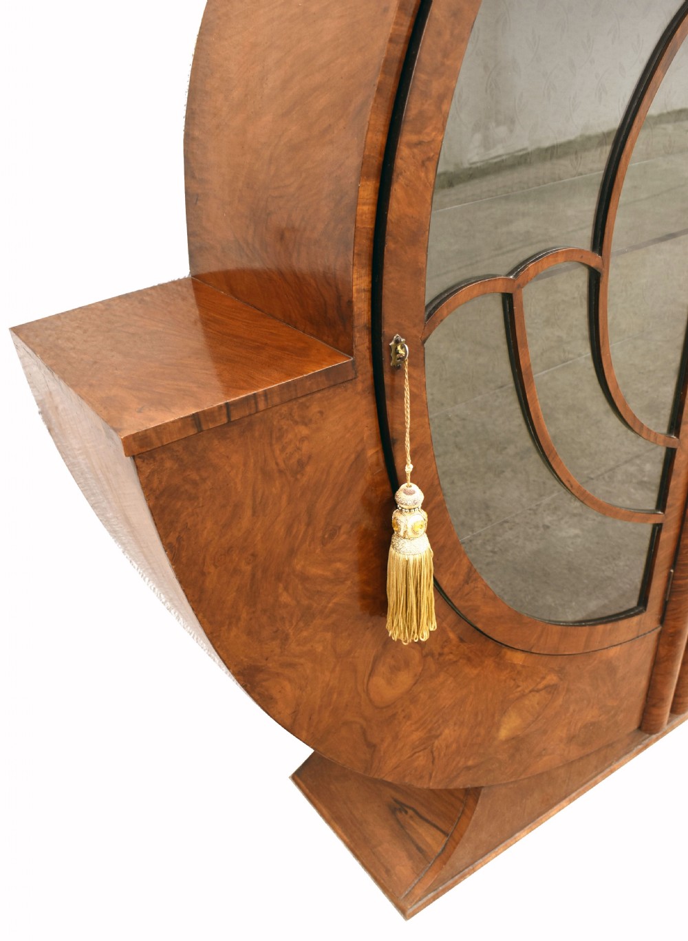 Art Deco Display Cabinet in Walnut, c1930s View VII