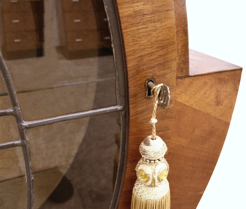 Art Deco Circular Display Cabinet in Walnut, 1930's View V