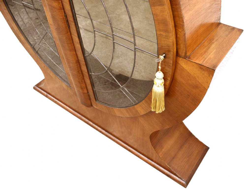 Art Deco Circular Display Cabinet in Walnut, 1930's View IV