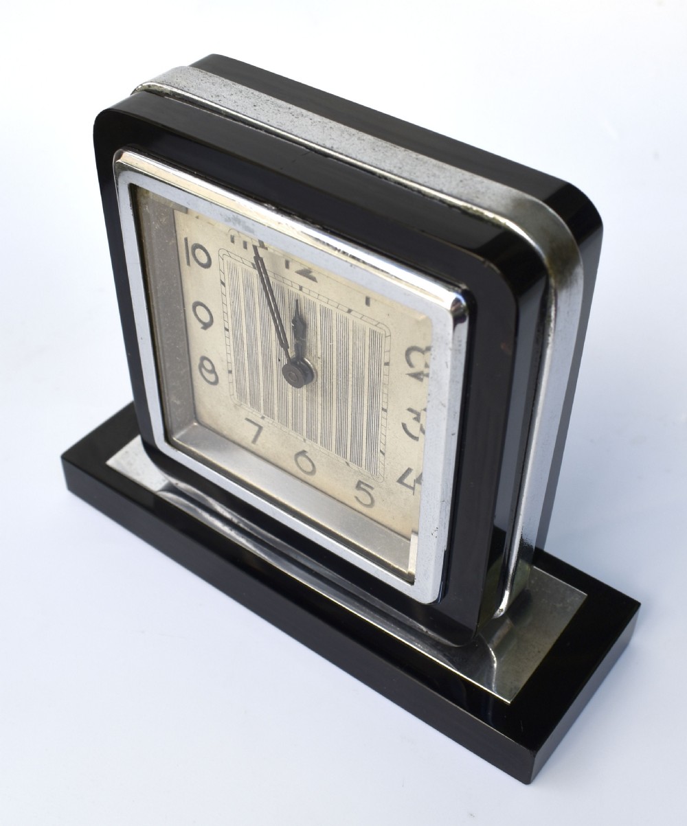 Art Deco Black Vitrolite & Chrome Desk Clock, c1930 View IV