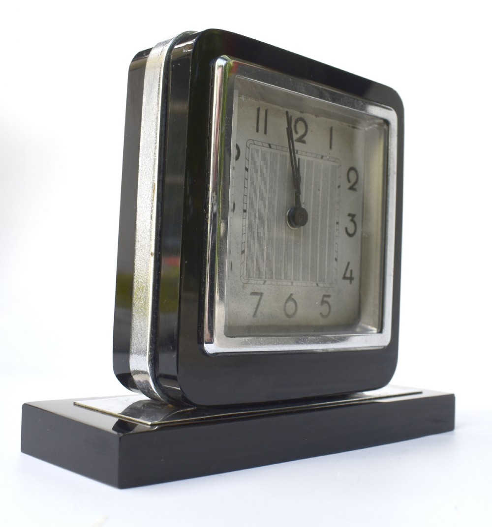 Art Deco Black Vitrolite & Chrome Desk Clock, c1930 View V