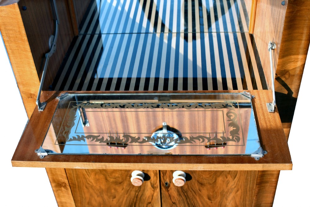 Art Deco Walnut Upright Cocktail Cabinet, c1930 View XI
