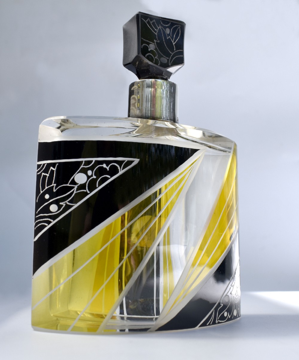 Art Deco Ladies Silver & Enamel Perfume Bottle, c1930 View III