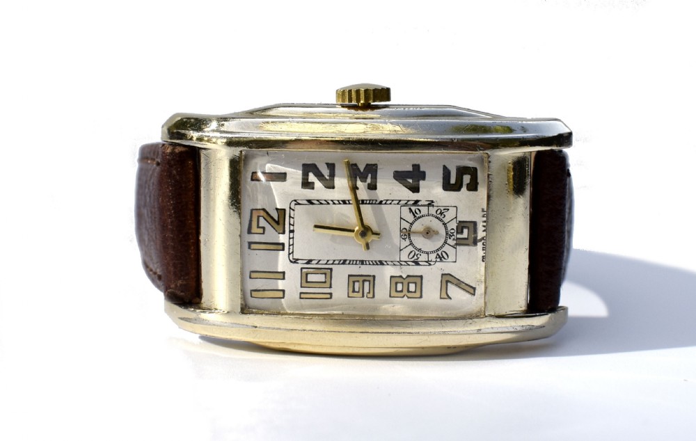 Art Deco Gents Gruen Swiss Watch, serviced, c1930's View IV