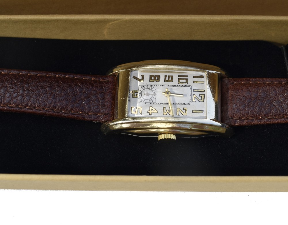 Art Deco Gents Gruen Swiss Watch, serviced, c1930's View V