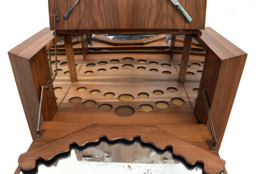 Art Deco High Quality Walnut Upright Cocktail Cabinet, c1930's View VII