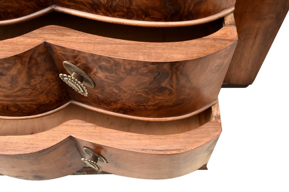 Art Deco Large Italian Serpentine Chest Of Drawers, c1930 View VII