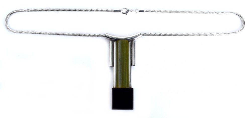 Art Deco Bakelite And Chrome Necklace, c1930 View III