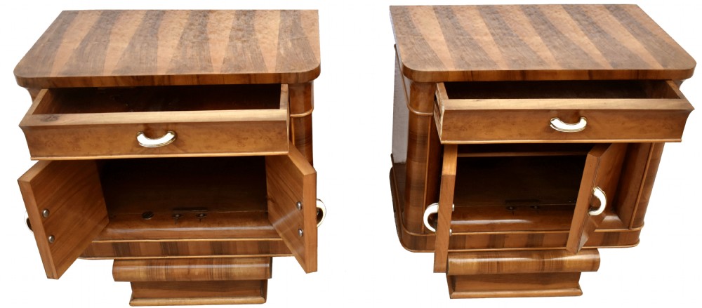 Art Deco Italian Matching Pair Of Walnut Bedside Cabinets, c1930 View IV