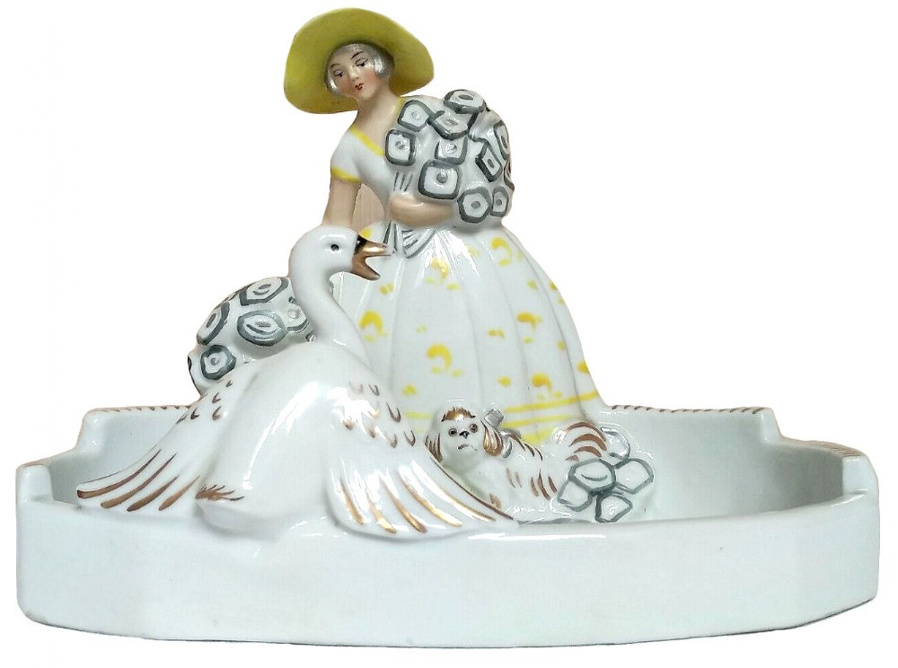 Art Deco Porcelain Poche, French, c1930