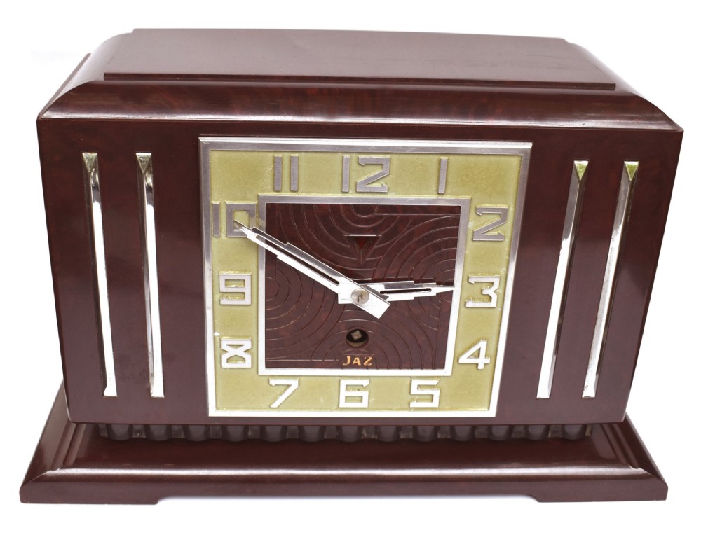 Large Art Deco French Bakelite Mantle Clock by JAZ, c1930s View VII