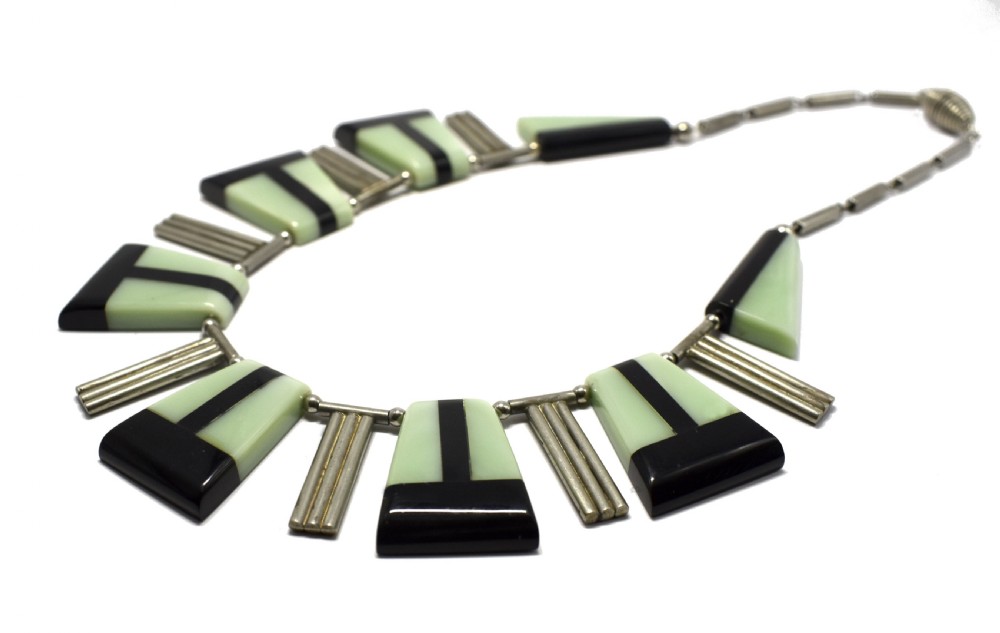 Art Deco Fabulous Modernist Bakelite Statement Necklace, c1930 View IV