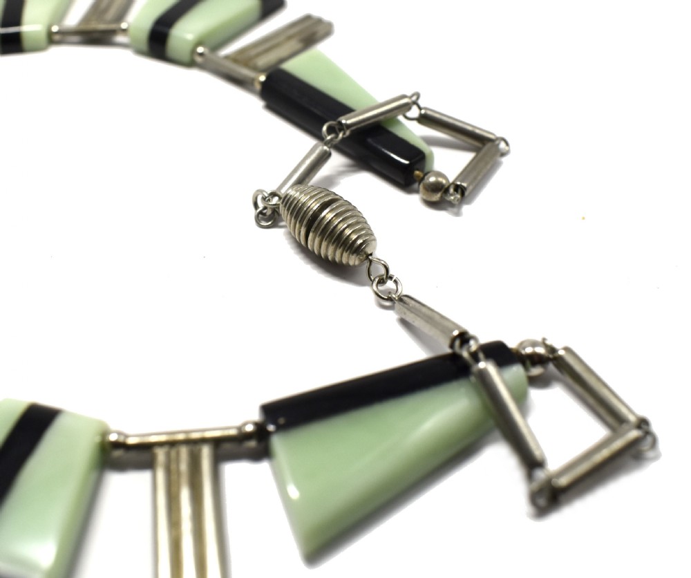 Art Deco Fabulous Modernist Bakelite Statement Necklace, c1930 View VI
