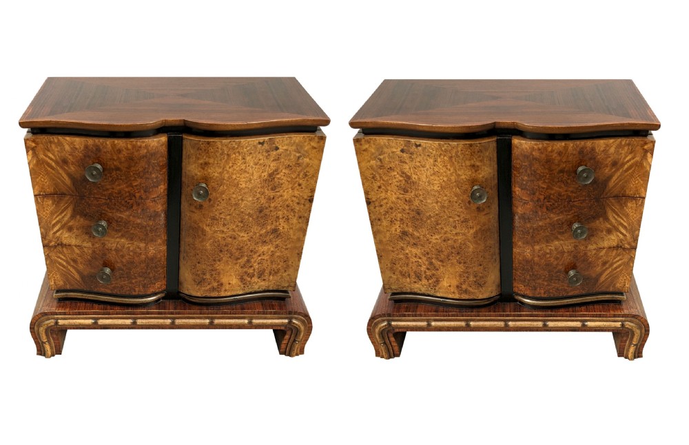 Art Deco Italian Pair of Matching Bedside Cabinets in Walnut, c1930 View IV