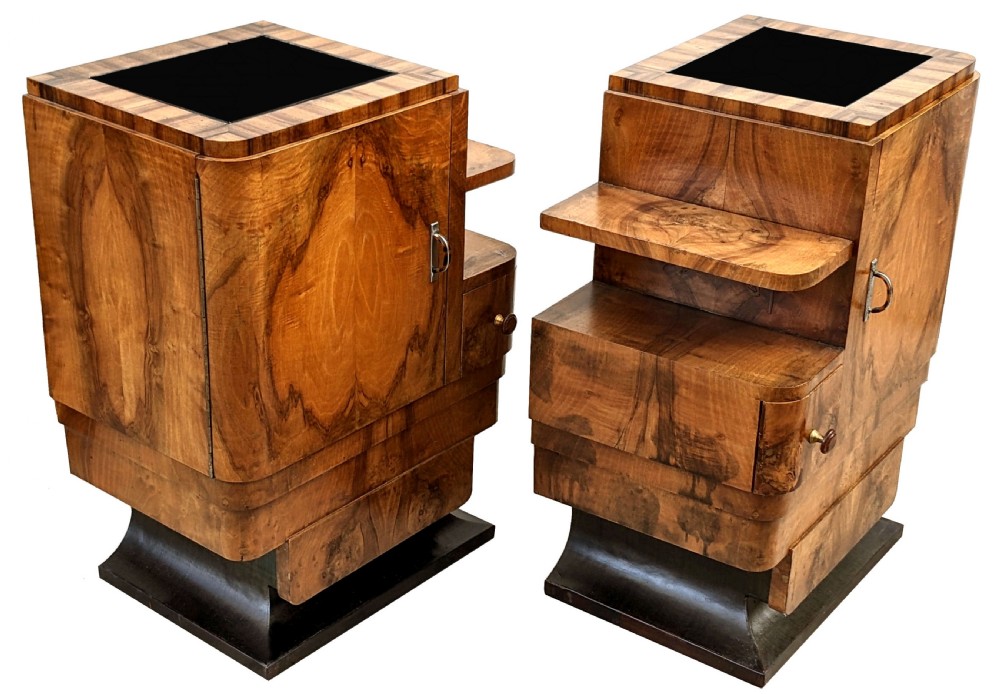 Art Deco Spectacular Pair of Italian Walnut Bedside Table Nightstands, c1930 View II