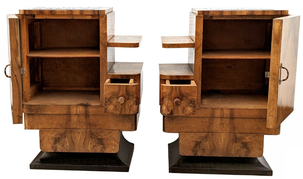 Art Deco Spectacular Pair of Italian Walnut Bedside Table Nightstands, c1930 View IV