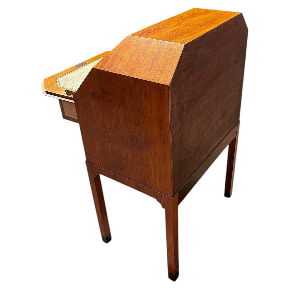 Art Deco Walnut Writing Desk Bureau, English, c1930 View VIII