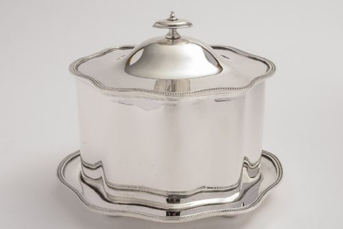 Scottish Silver Plated Serpentine Shaped Biscuit Box/cookie Box, Circa 1890