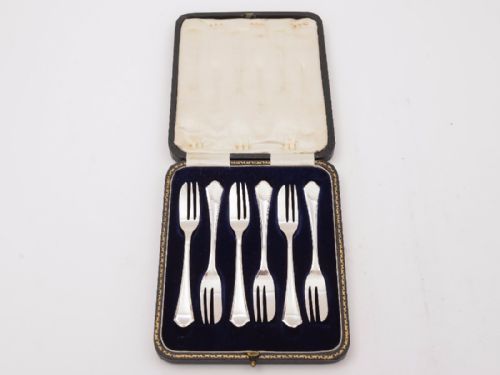 Art Deco Cased Silver Cake Forks, Birmingham 1931