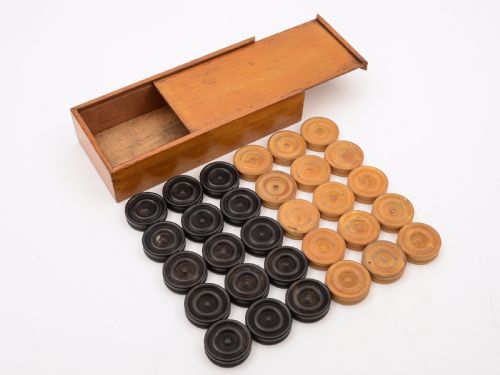 Edwardian Draughts/backgammon Counters, Circa 1905