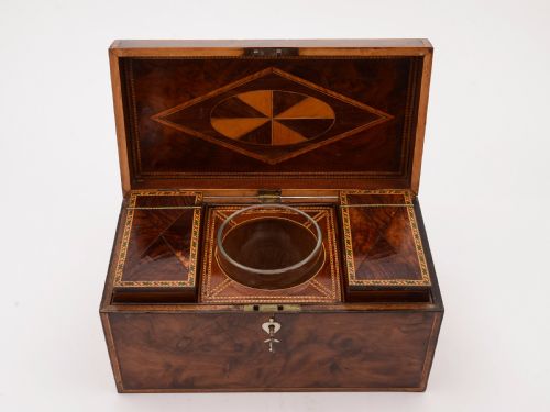 Georgian Yew Wood Tea Caddy, Circa 1780