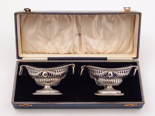 fig 1. Victorian Cased Pair of Silver Salts, Birmingham 1892