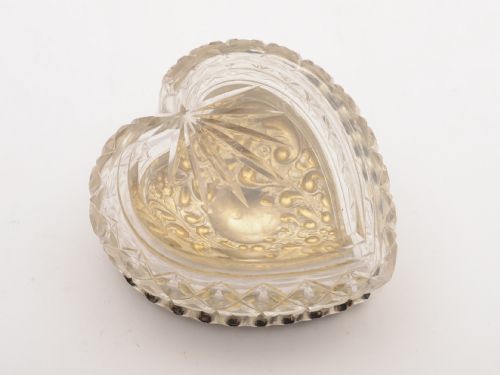 fig 1. Edwardian Heart Shaped Silver Lidded Box, Birmingham 1901