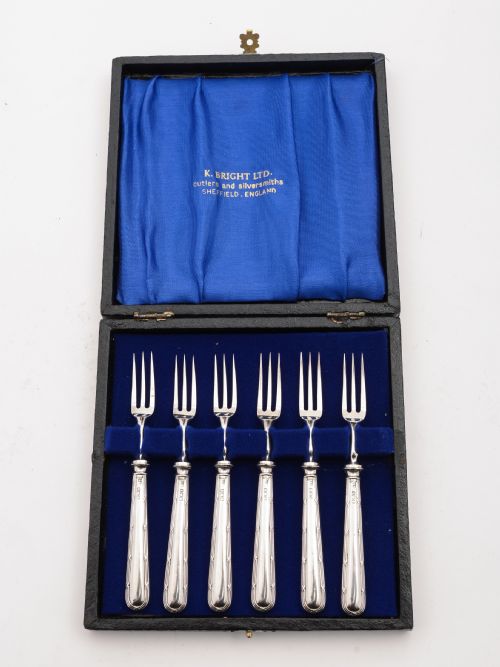 fig 1. Silver Handled Cake Forks, London 1930
