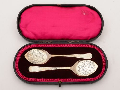 Pair of English Silver Preserve Spoons, Sheffield 1911