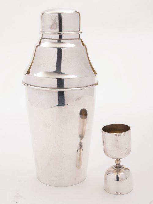 Art Deco Cocktail Shaker with Measure, Circa 1930