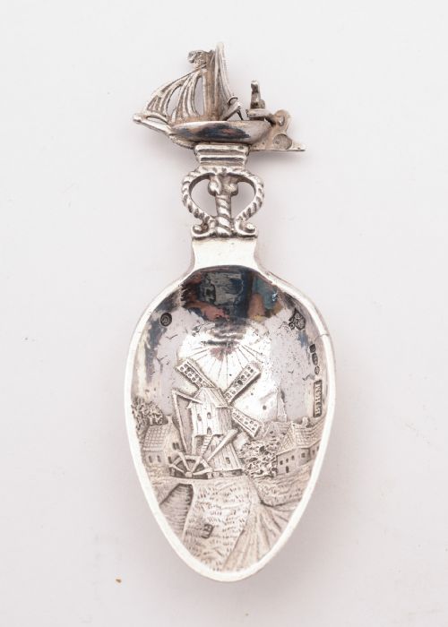 Nice Dutch Silver Caddy Spoon, London 1915