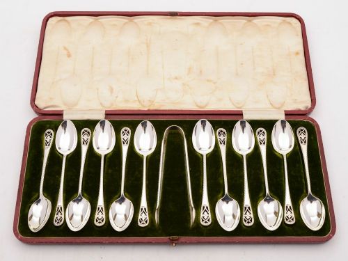 Fabulous Cased Silver Tea Spoons and Tongs, Sheffield 1904