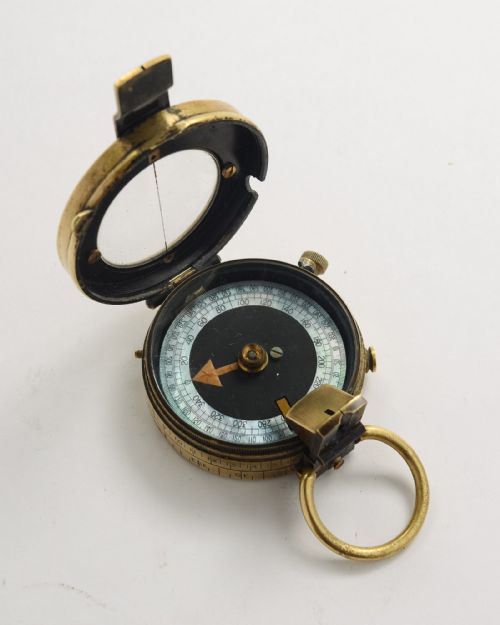 Nice Ww1 Officers Field Compass - Circa 1917
