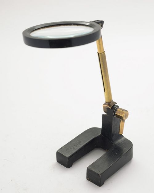 Good Scientific Magnifying Glass - Circa 1920
