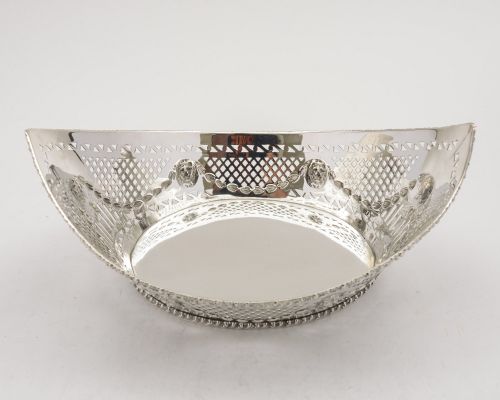 fig 1. Elegant Edwardian Silver Plated Bread Basket - circa 1905
