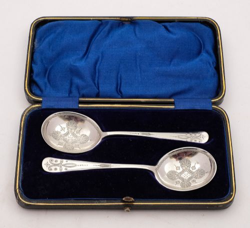 Lovely Edwardian Silver  Preserve Spoons - Sheffield 1907