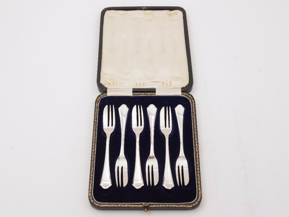 Art Deco Cased Silver Cake Forks, Birmingham 1931