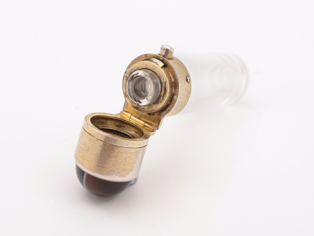 Victorian Agate Topped Scent Bottle, Circa 1880 View III