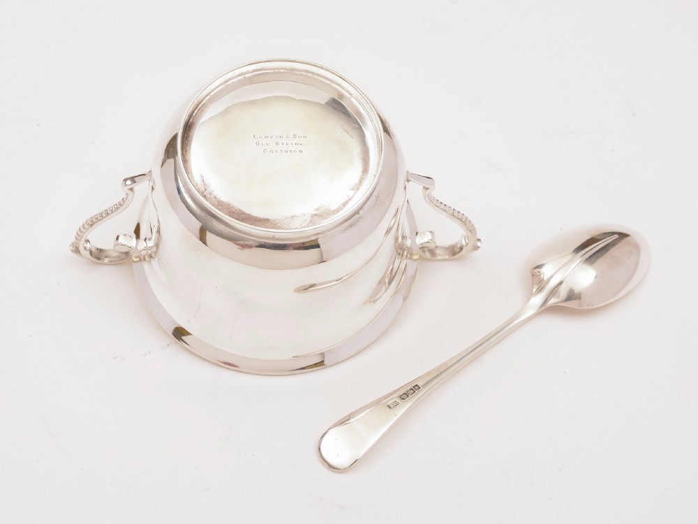 Cased Silver Bowl and Spoon, Sheffield 1903 View III