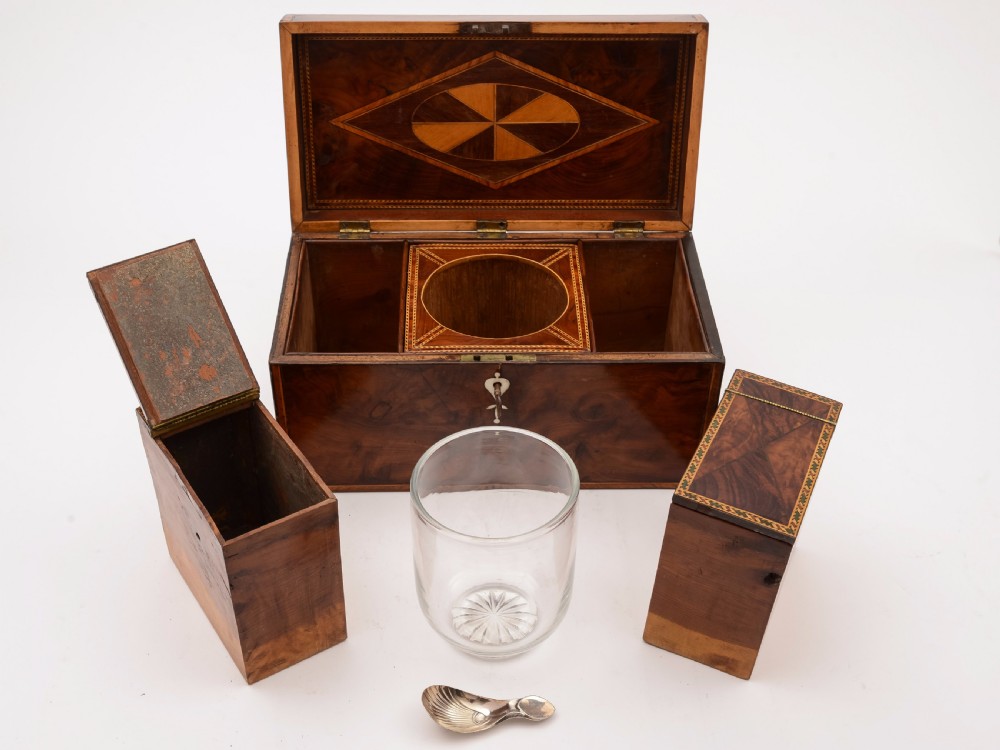 Georgian Yew Wood Tea Caddy, Circa 1780 View III