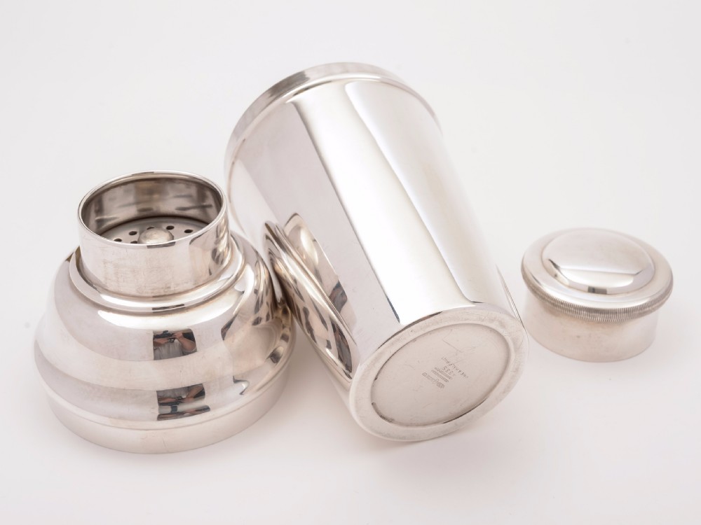 Large Art Deco Silver Plated Cocktail Shaker, Circa 1930 View III