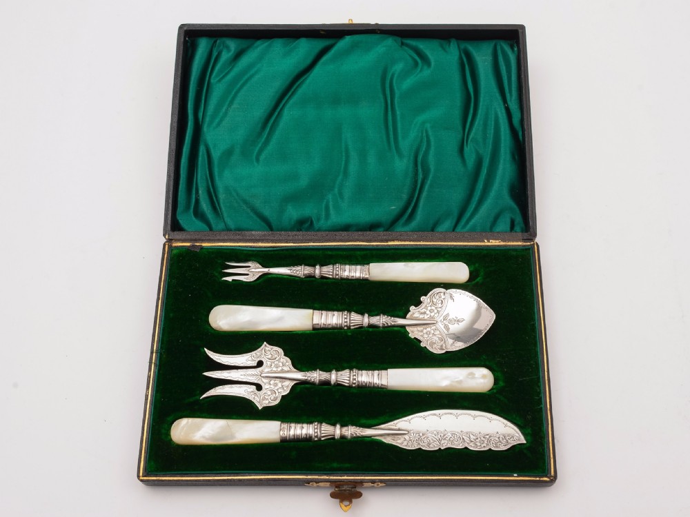 Victorian Cased M.O.P and Silver Serving Set, Birmingham 1896