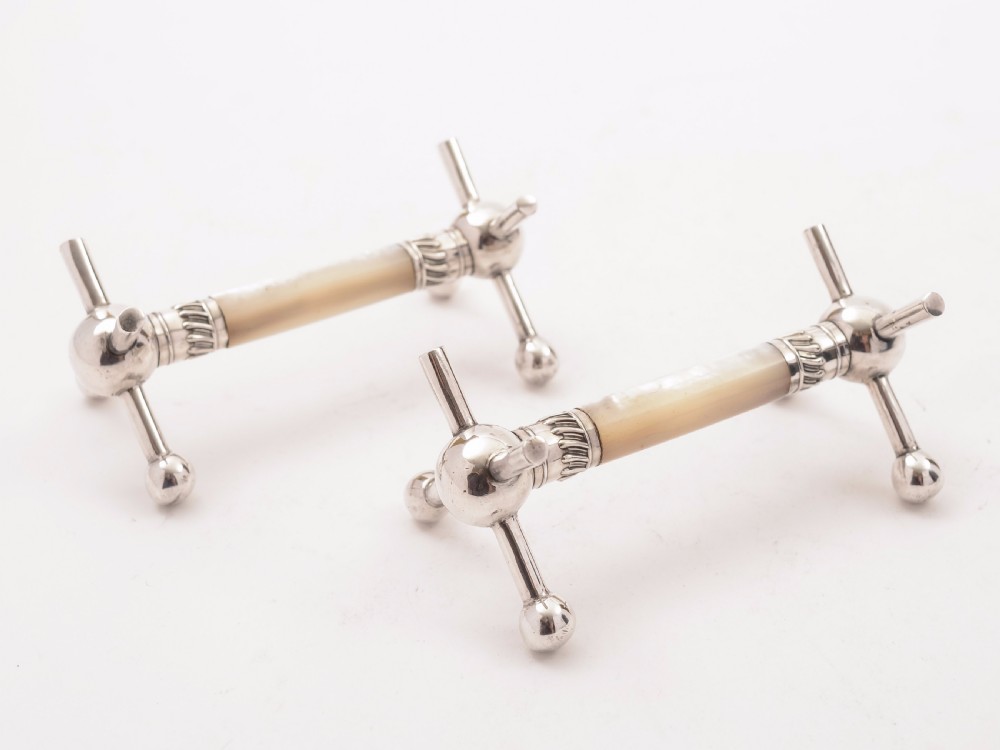 Cased Pair of Edwardian Mother of Pearl Knife Rests, Circa 1905 View V