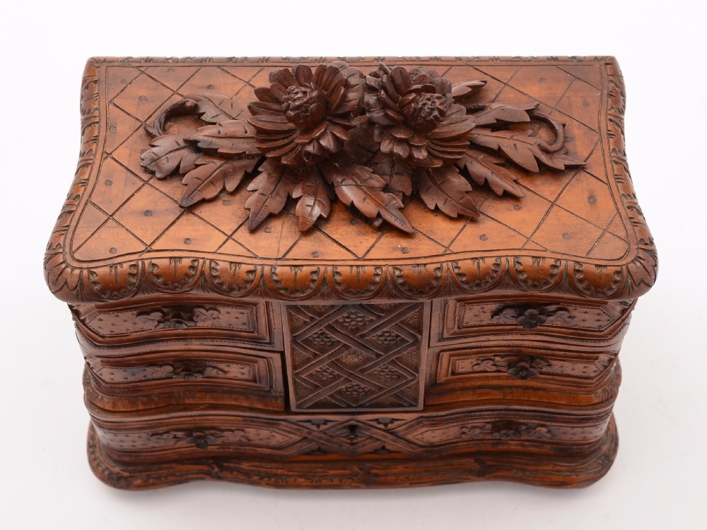 Black Forest Carved Jewellery Box, Circa 1900 View V